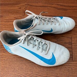 Nike Mercurial Soccer Cleats. Kids Youth Size 7. Used ~aqua blue